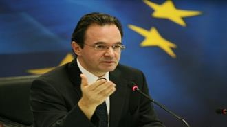 Εγκαινιάζει Φωτοβολταϊκό στο Ελ. Βενιζέλος ο Γ. Παπακωνσταντίνου